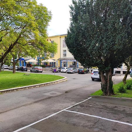 Hotel Beke Sziget Komló Eksteriør billede