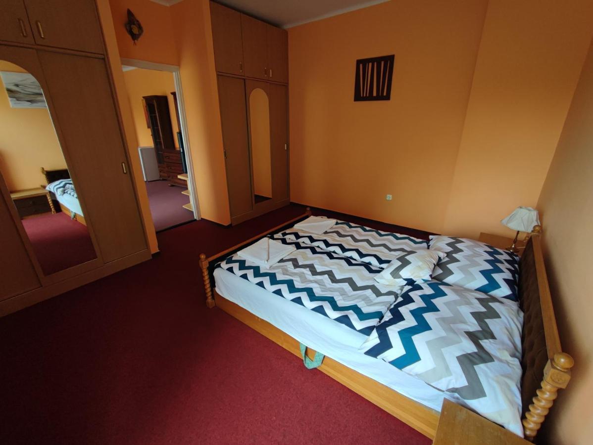 Hotel Beke Sziget Komló Eksteriør billede